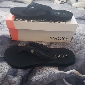 Roxy Sandals